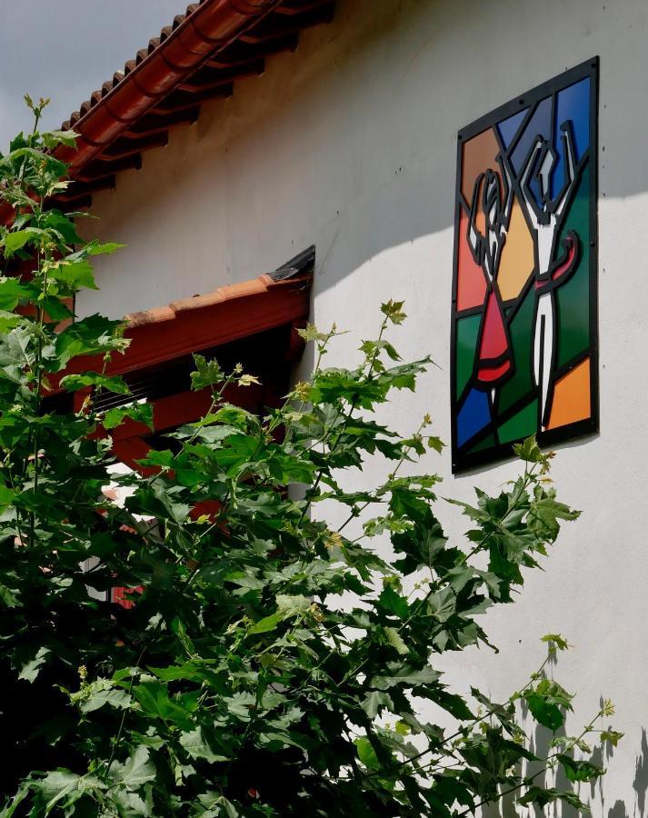Auberge Trabenia Ascain Kültér fotó