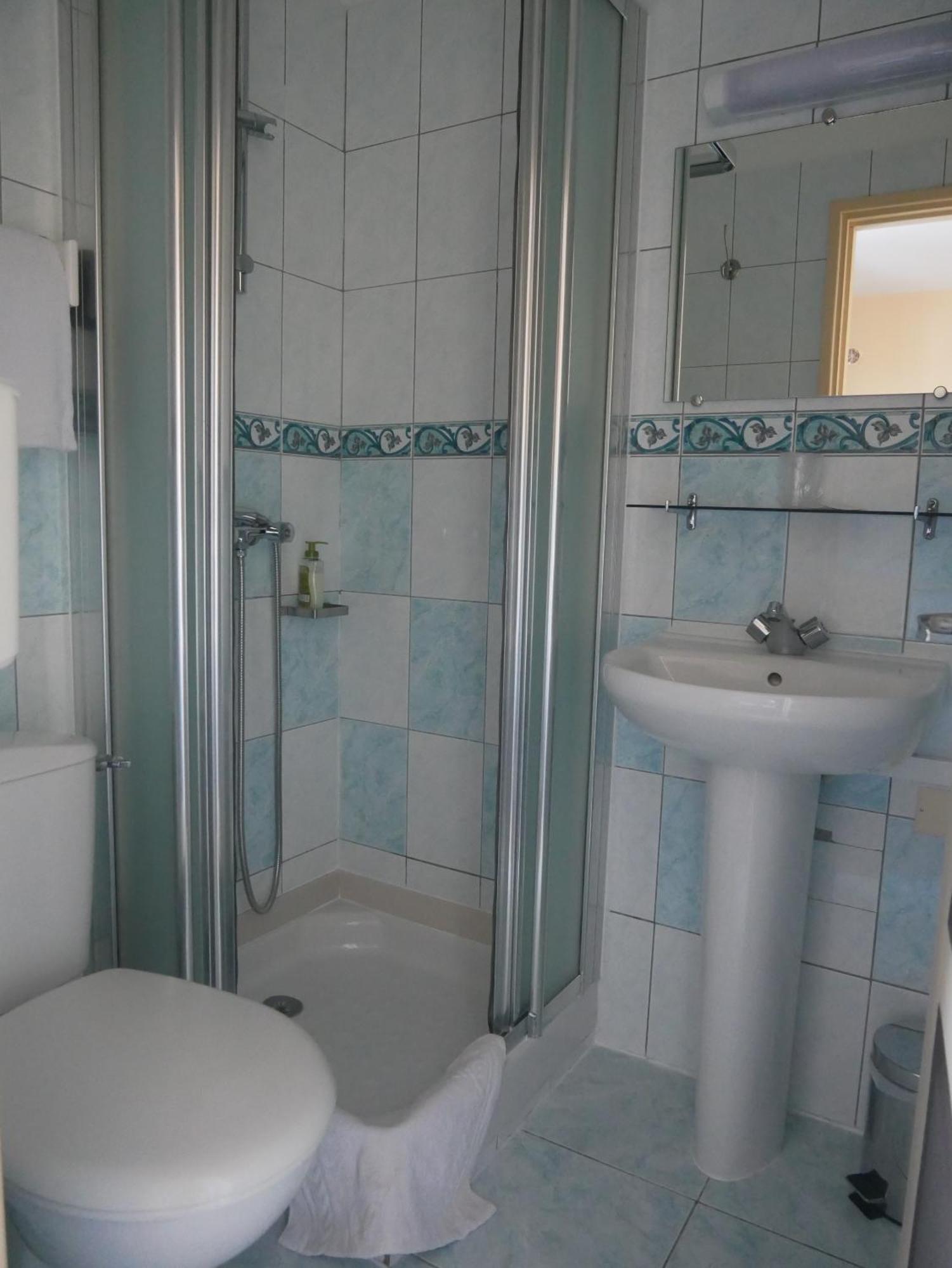 Auberge Trabenia Ascain Szoba fotó