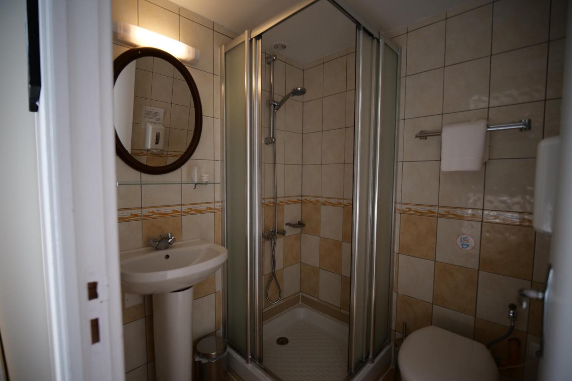 Auberge Trabenia Ascain Szoba fotó