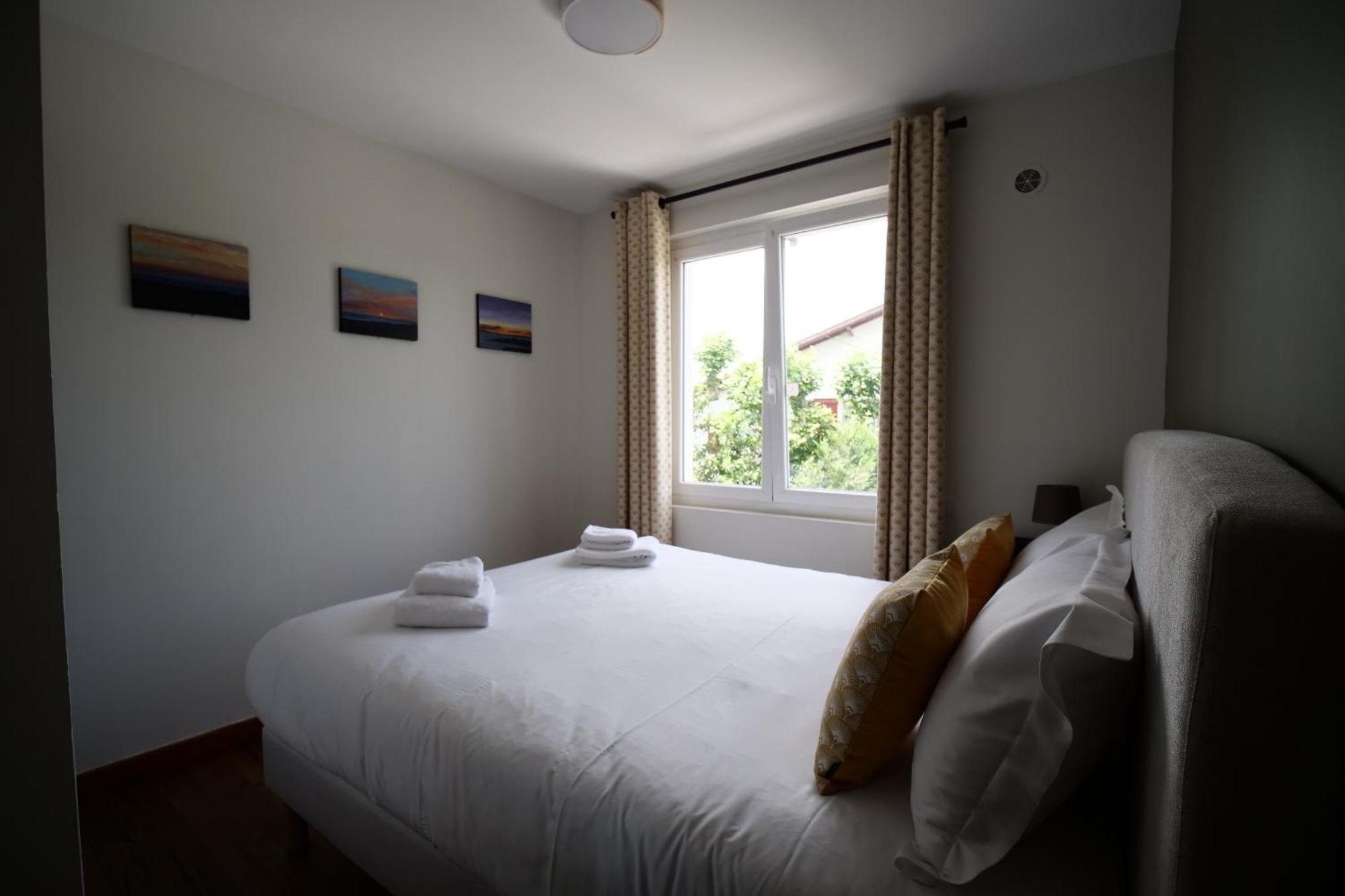 Auberge Trabenia Ascain Szoba fotó